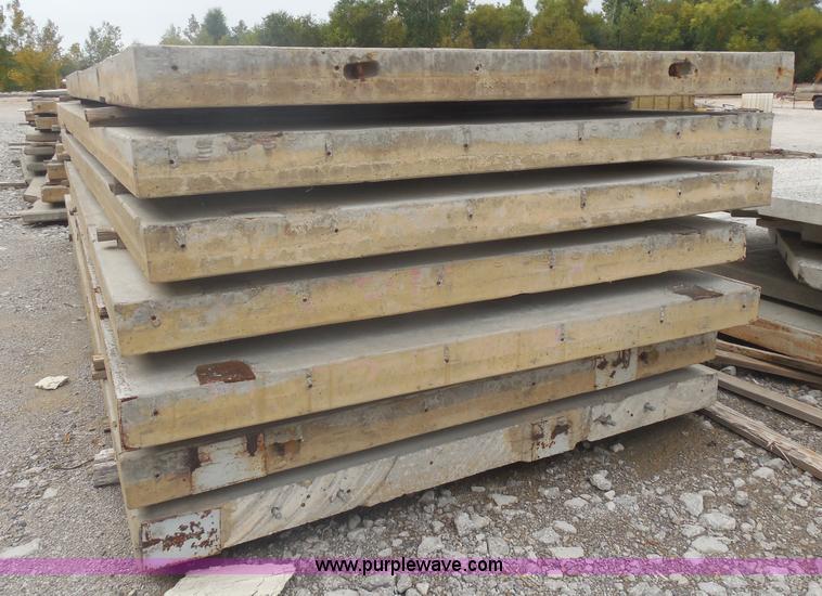 image for item I4712 (102) pre-cast concrete wall panels