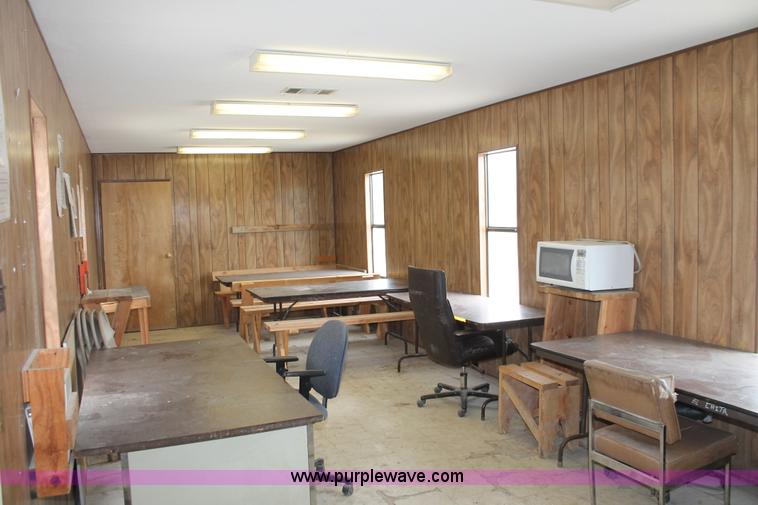 image for item I4731 1996 three room modular work site trailer