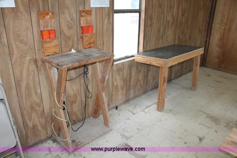 image for item I4731 1996 three room modular work site trailer