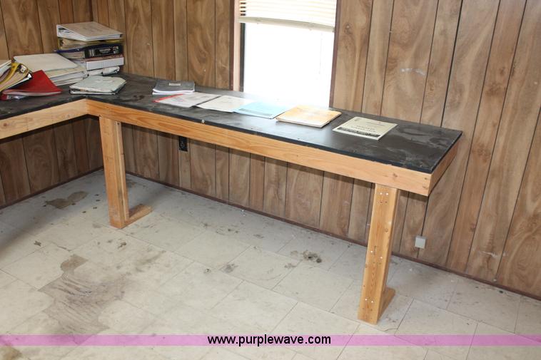 image for item I4731 1996 three room modular work site trailer