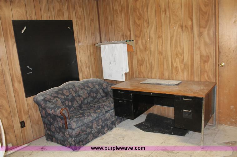 image for item I4731 1996 three room modular work site trailer