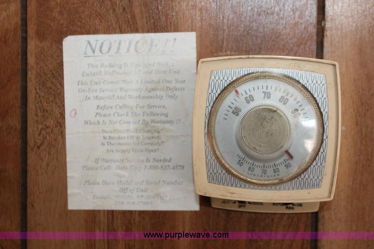 image for item I4731 1996 three room modular work site trailer