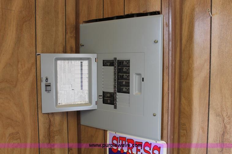 image for item I4731 1996 three room modular work site trailer