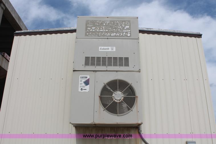 image for item I4731 1996 three room modular work site trailer