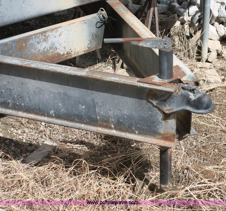 image for item I4731 1996 three room modular work site trailer