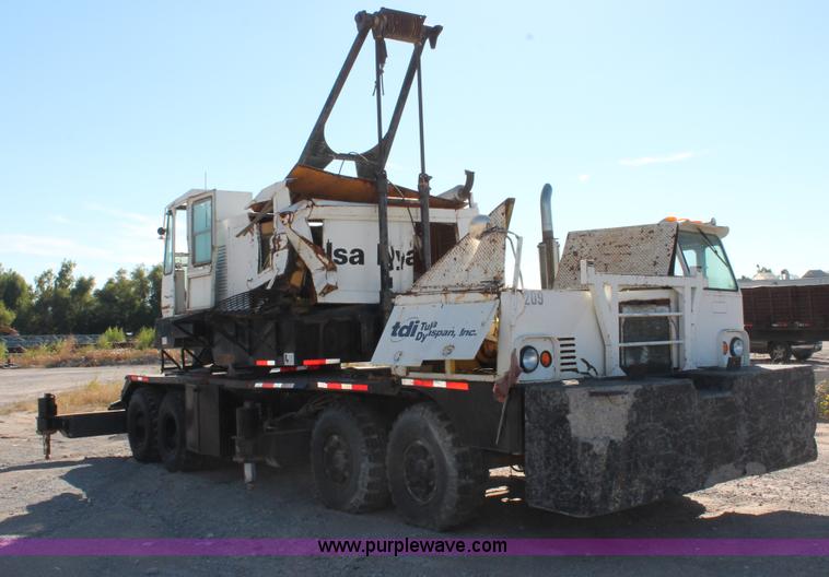 image for item I4732 1972 Lima 700-TC lattice boom truck crane