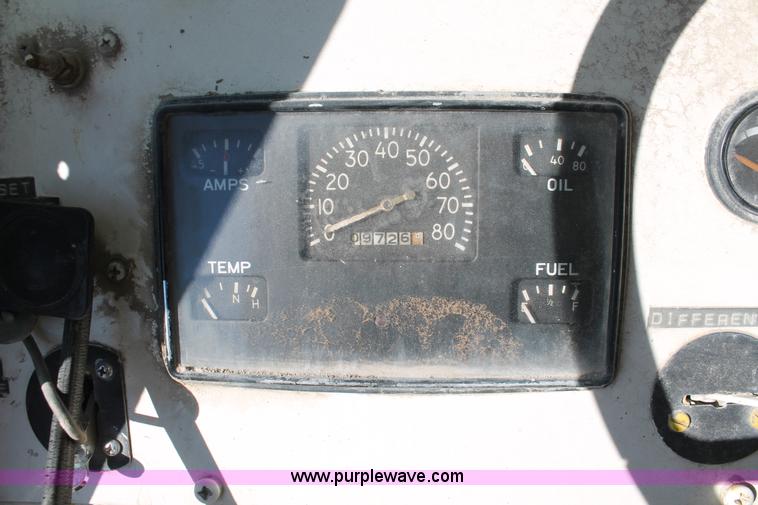 image for item I4732 1972 Lima 700-TC lattice boom truck crane