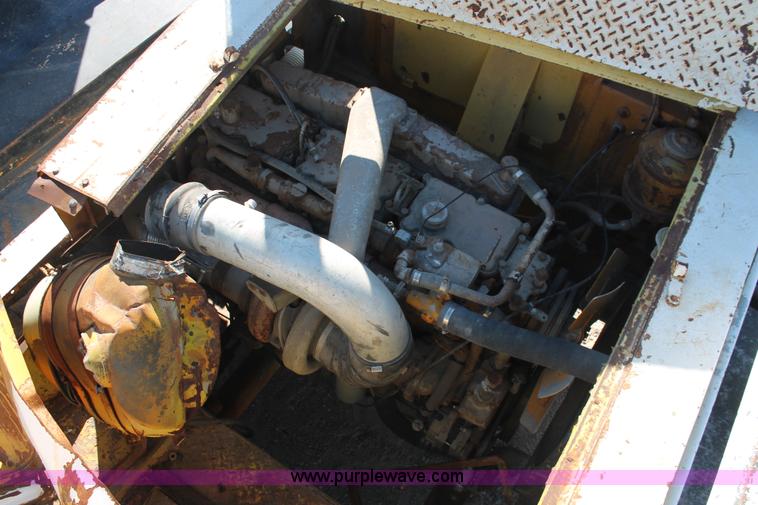 image for item I4732 1972 Lima 700-TC lattice boom truck crane