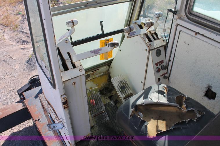 image for item I4732 1972 Lima 700-TC lattice boom truck crane