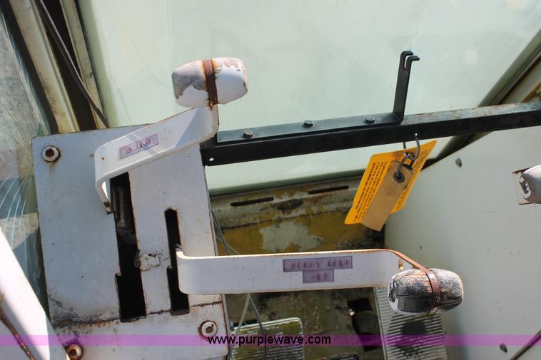 image for item I4732 1972 Lima 700-TC lattice boom truck crane