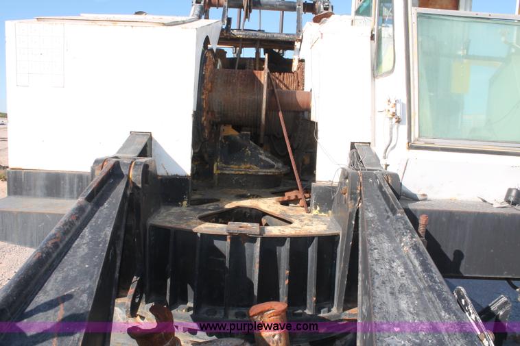 image for item I4732 1972 Lima 700-TC lattice boom truck crane