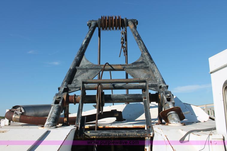 image for item I4732 1972 Lima 700-TC lattice boom truck crane