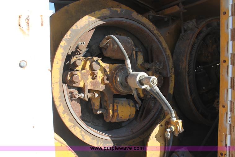 image for item I4732 1972 Lima 700-TC lattice boom truck crane