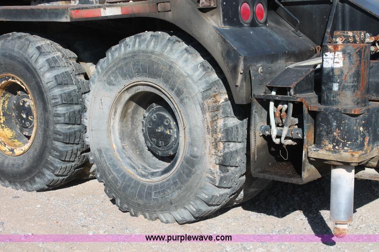 image for item I4732 1972 Lima 700-TC lattice boom truck crane