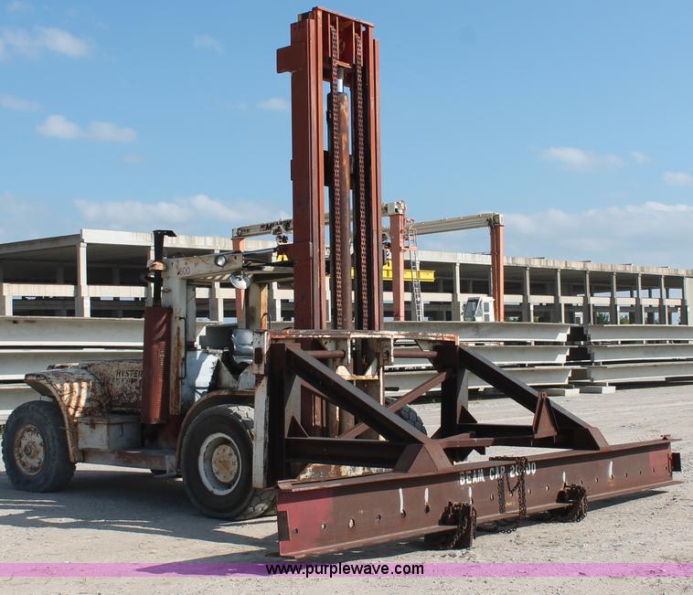 image for item I4733 1980 Hyster H300B forklift