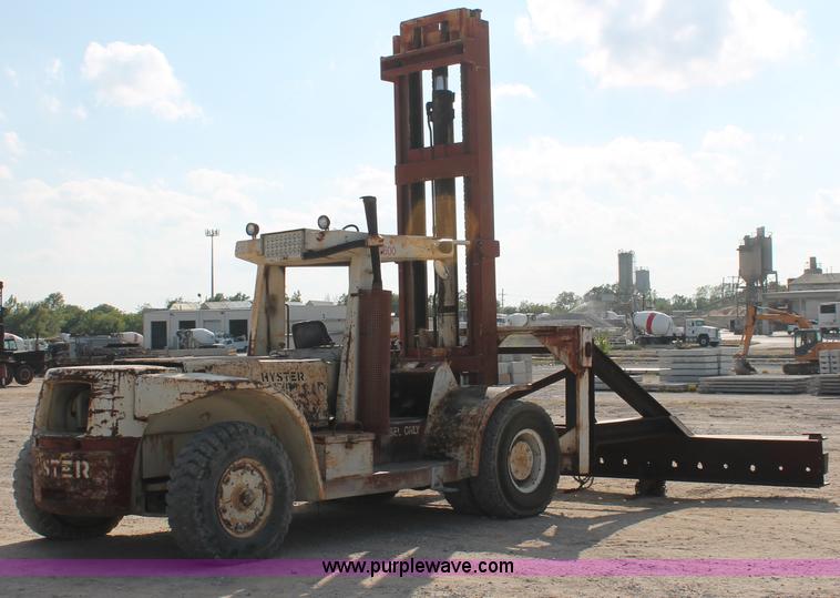 image for item I4733 1980 Hyster H300B forklift