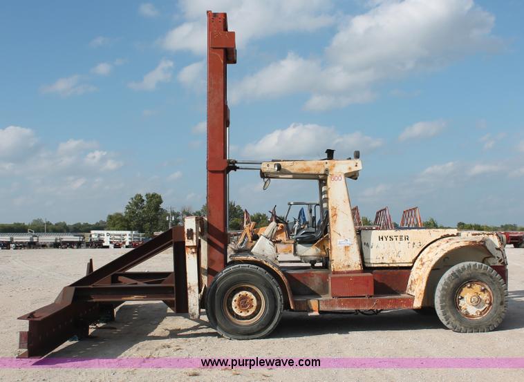 image for item I4733 1980 Hyster H300B forklift