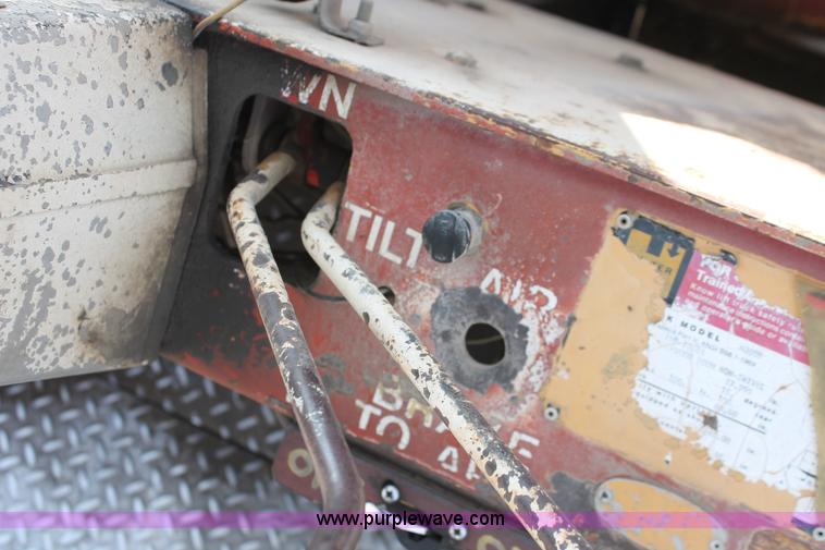 image for item I4733 1980 Hyster H300B forklift