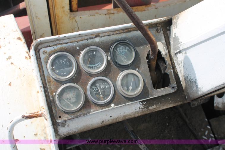 image for item I4734 1980 Hyster H300B forklift