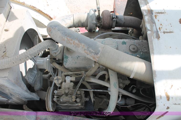 image for item I4734 1980 Hyster H300B forklift