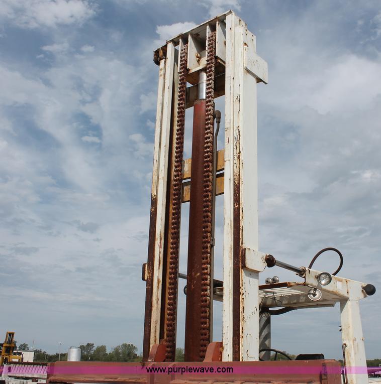 image for item I4734 1980 Hyster H300B forklift