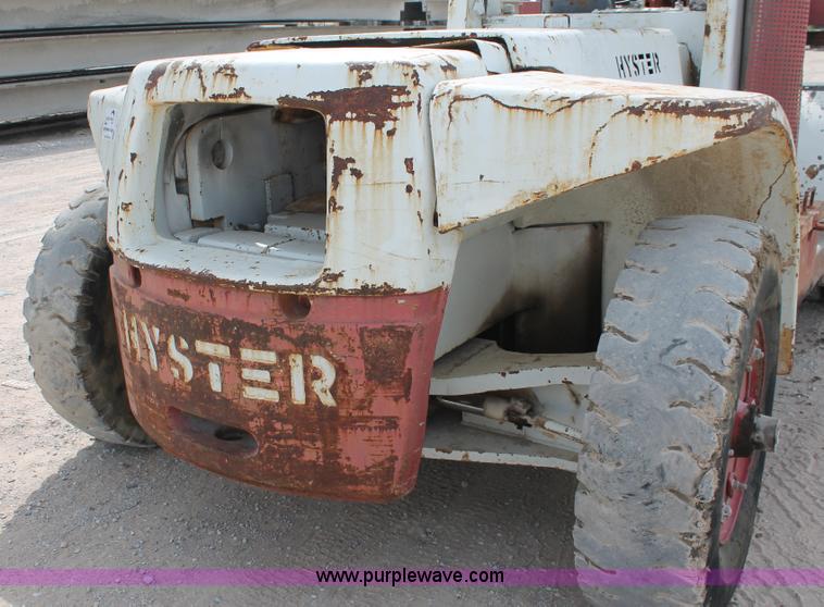 image for item I4734 1980 Hyster H300B forklift