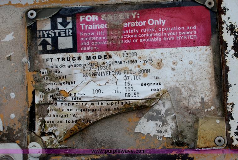 image for item I4734 1980 Hyster H300B forklift