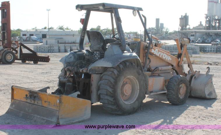 image for item I4735 2001 Case 570XLT Series Two loader