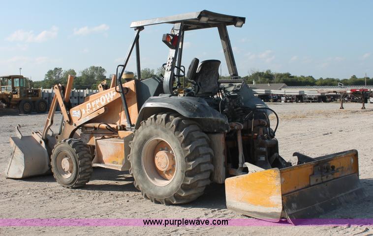 image for item I4735 2001 Case 570XLT Series Two loader
