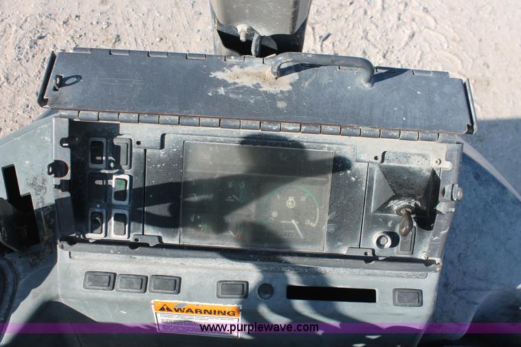 image for item I4735 2001 Case 570XLT Series Two loader