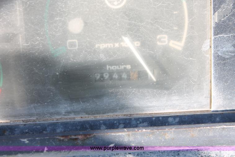 image for item I4735 2001 Case 570XLT Series Two loader