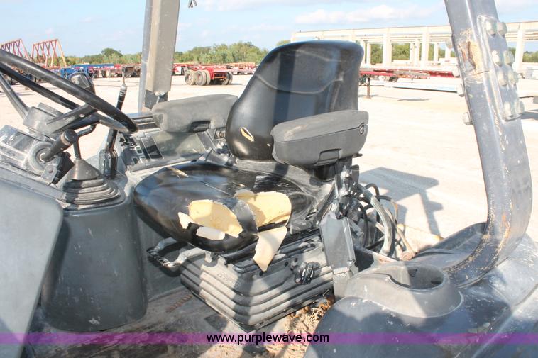 image for item I4735 2001 Case 570XLT Series Two loader