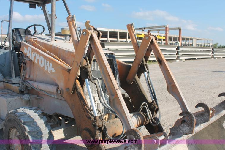 image for item I4735 2001 Case 570XLT Series Two loader