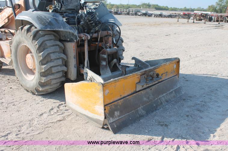 image for item I4735 2001 Case 570XLT Series Two loader