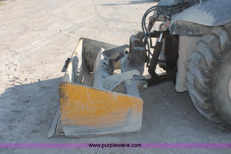 image for item I4735 2001 Case 570XLT Series Two loader