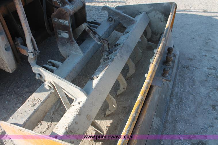 image for item I4735 2001 Case 570XLT Series Two loader