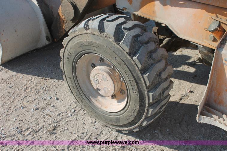 image for item I4735 2001 Case 570XLT Series Two loader