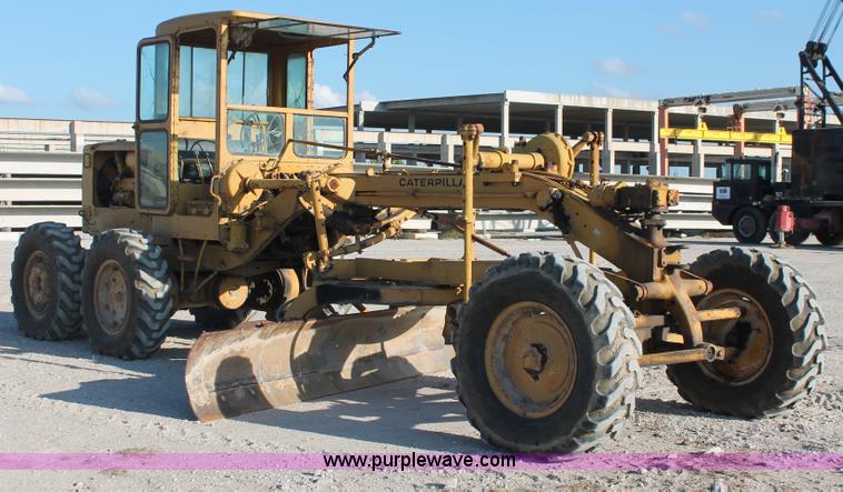 image for item I4736 1960 Caterpillar 12E motor grader