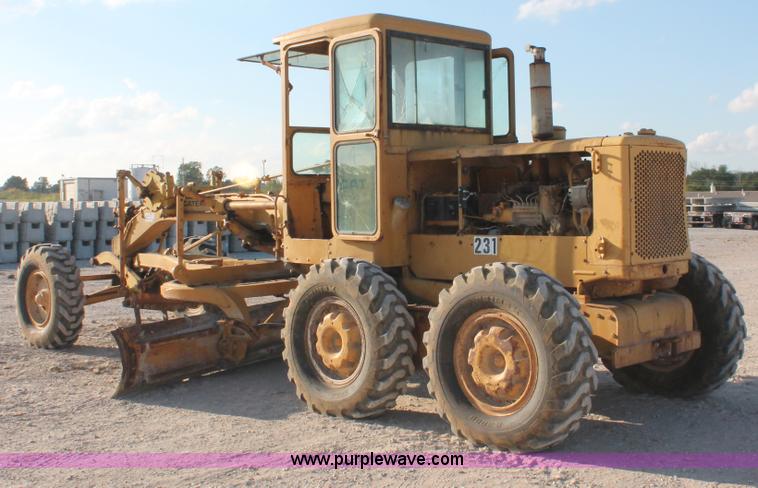 image for item I4736 1960 Caterpillar 12E motor grader
