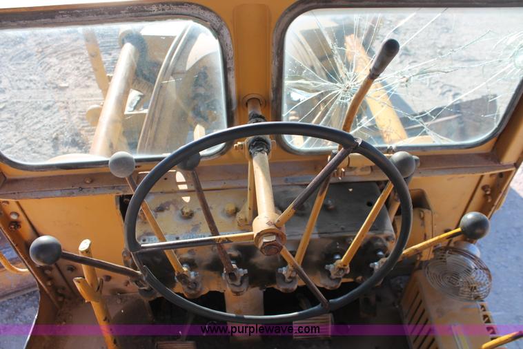 image for item I4736 1960 Caterpillar 12E motor grader