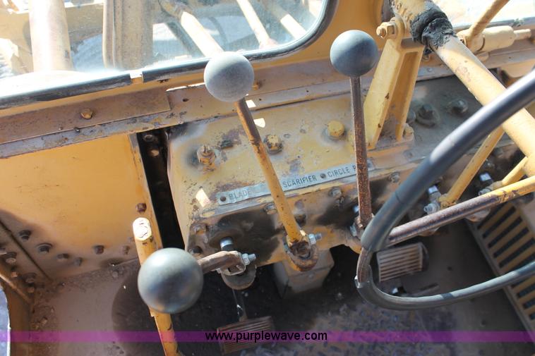 image for item I4736 1960 Caterpillar 12E motor grader