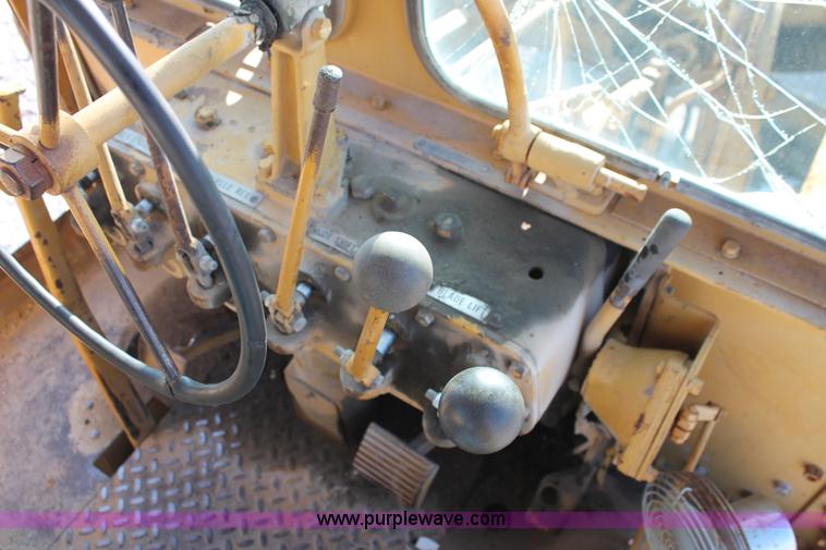 image for item I4736 1960 Caterpillar 12E motor grader