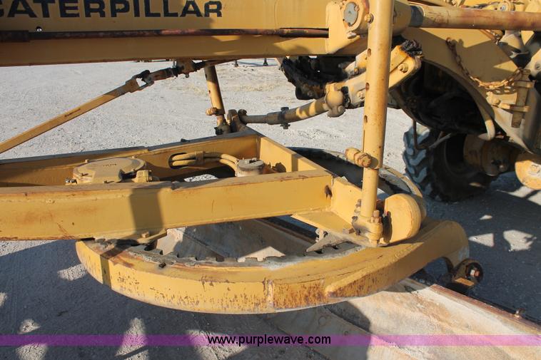image for item I4736 1960 Caterpillar 12E motor grader