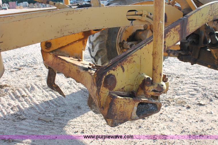image for item I4736 1960 Caterpillar 12E motor grader