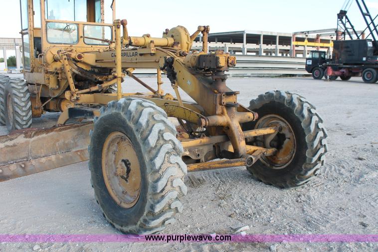 image for item I4736 1960 Caterpillar 12E motor grader