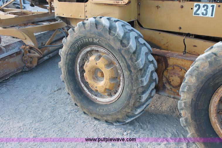 image for item I4736 1960 Caterpillar 12E motor grader