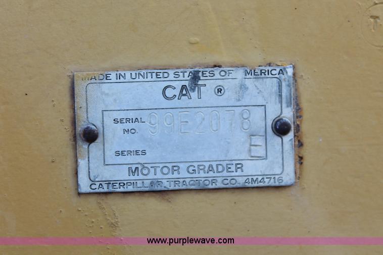image for item I4736 1960 Caterpillar 12E motor grader