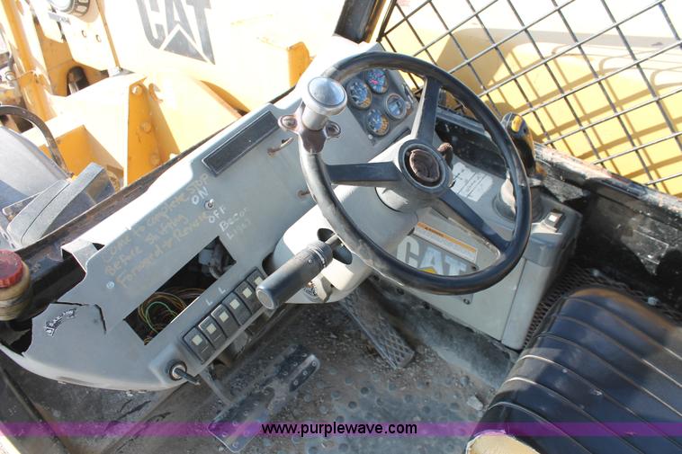 image for item I4737 1999 Caterpillar TH83 telehandler