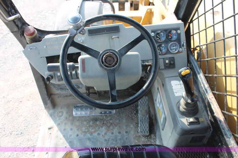 image for item I4737 1999 Caterpillar TH83 telehandler