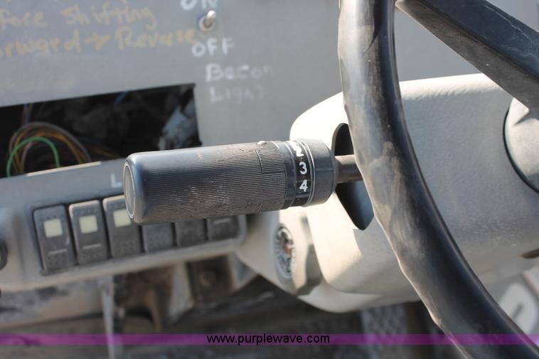 image for item I4737 1999 Caterpillar TH83 telehandler